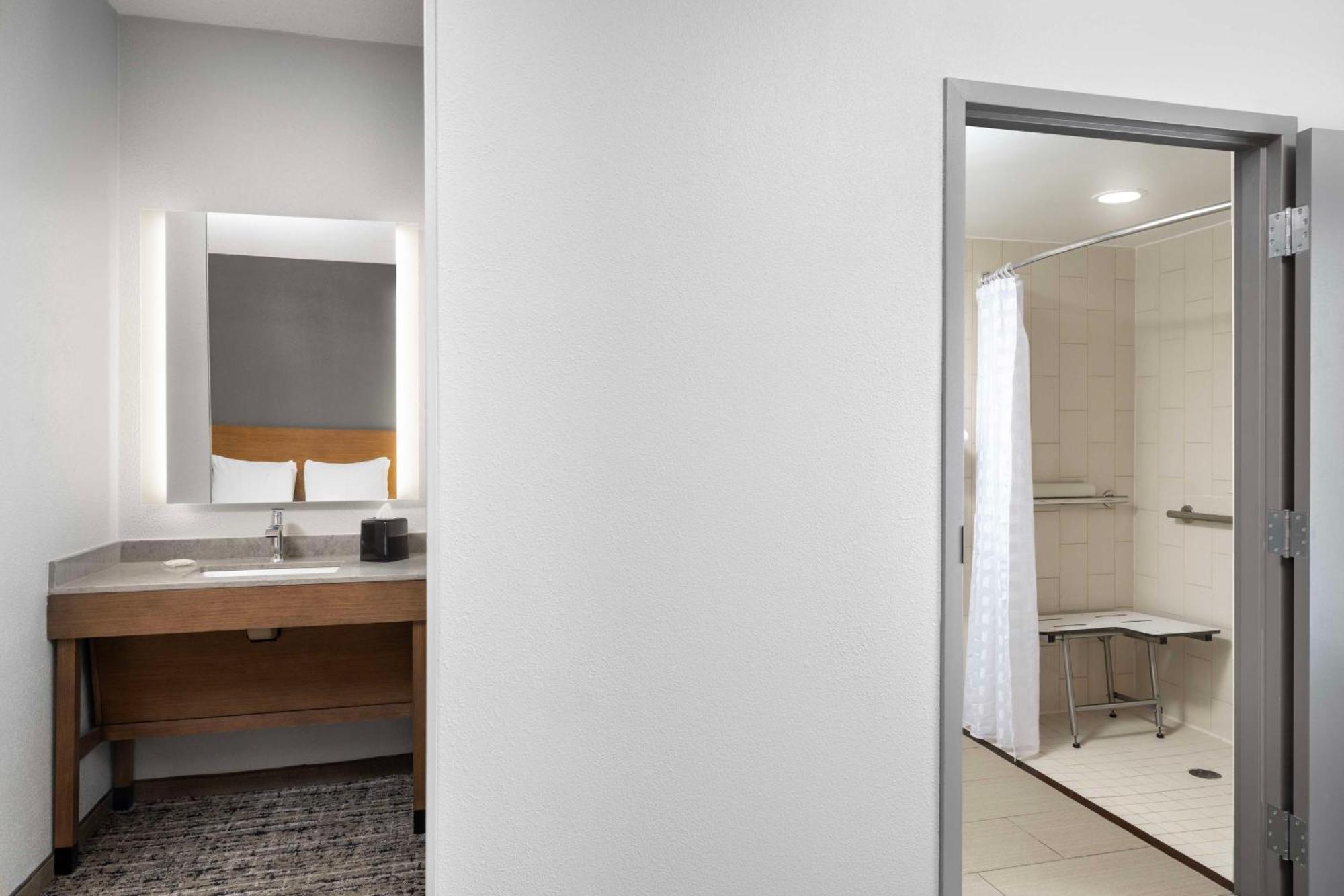Hyatt Place Dallas North Addison Exteriör bild